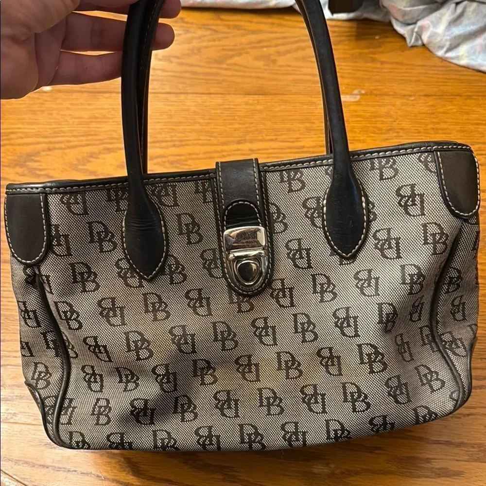 Dooney & Bourke handbag